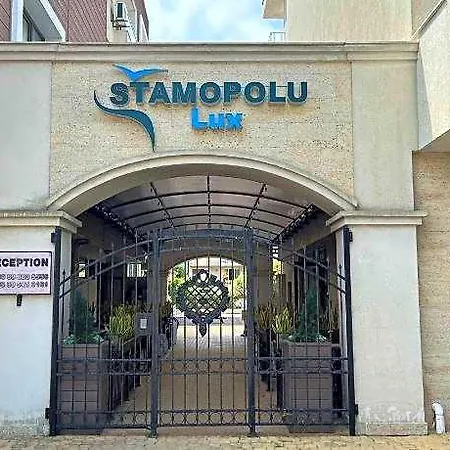 호텔 Stamopolu Lux 프리모르스코