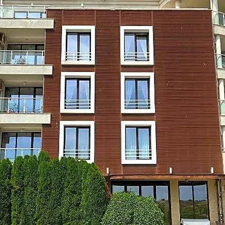 Stamopolu Lux 프리모르스코