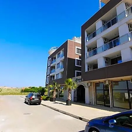 Stamopolu Lux 프리모르스코